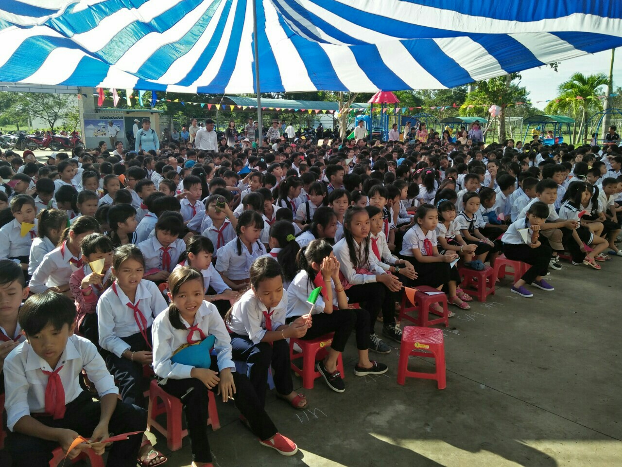 Học sinh dự khai giảng năm học 2018 - 2019